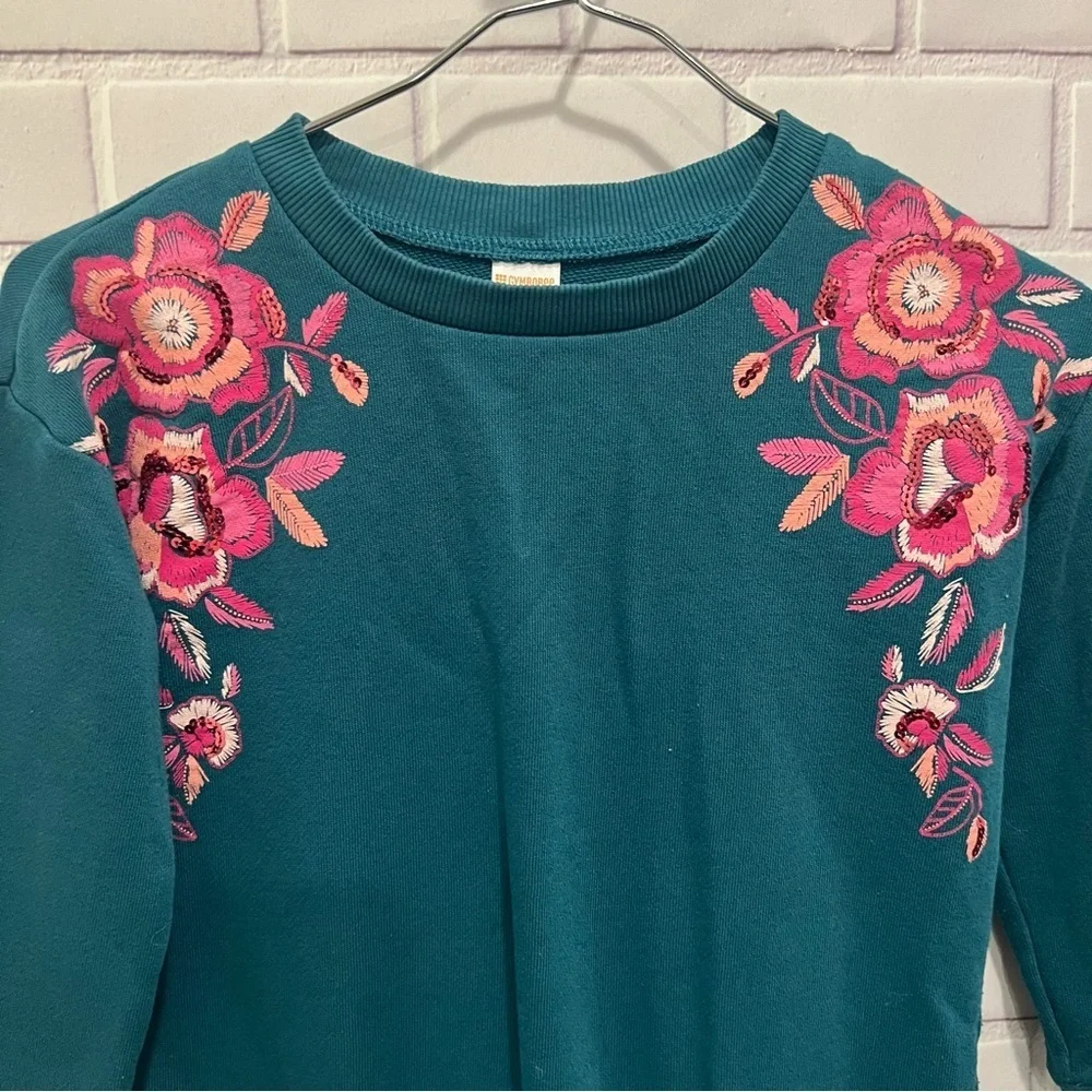 Gymboree Green Sweatshirt with Floral Embroidery/size S